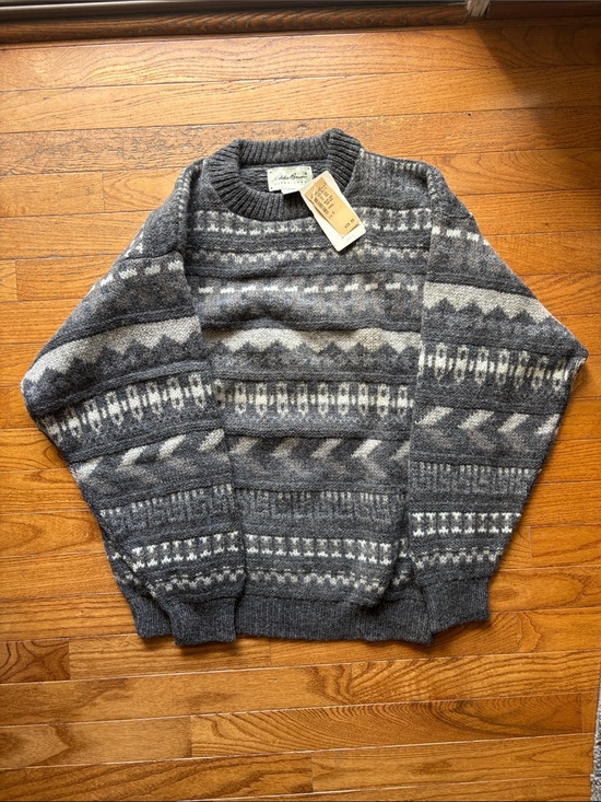 Eddie Bauer Other - Eddie Bauer Gray Patterned Crewneck Sweater Men’s Medium